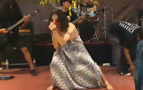 Madeena x Jagawana Band Kolaborasi Musik Etnik Paling Epik